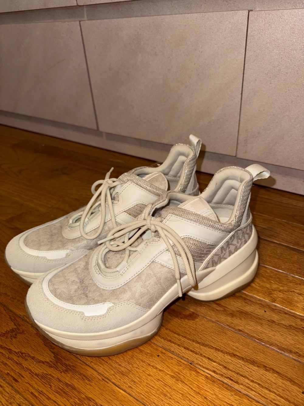 Size 10 Michael Kors Platform Lace-Up Sneakers